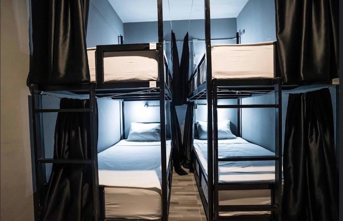 3Plus1 Hostel Patong Eksteriør bilde